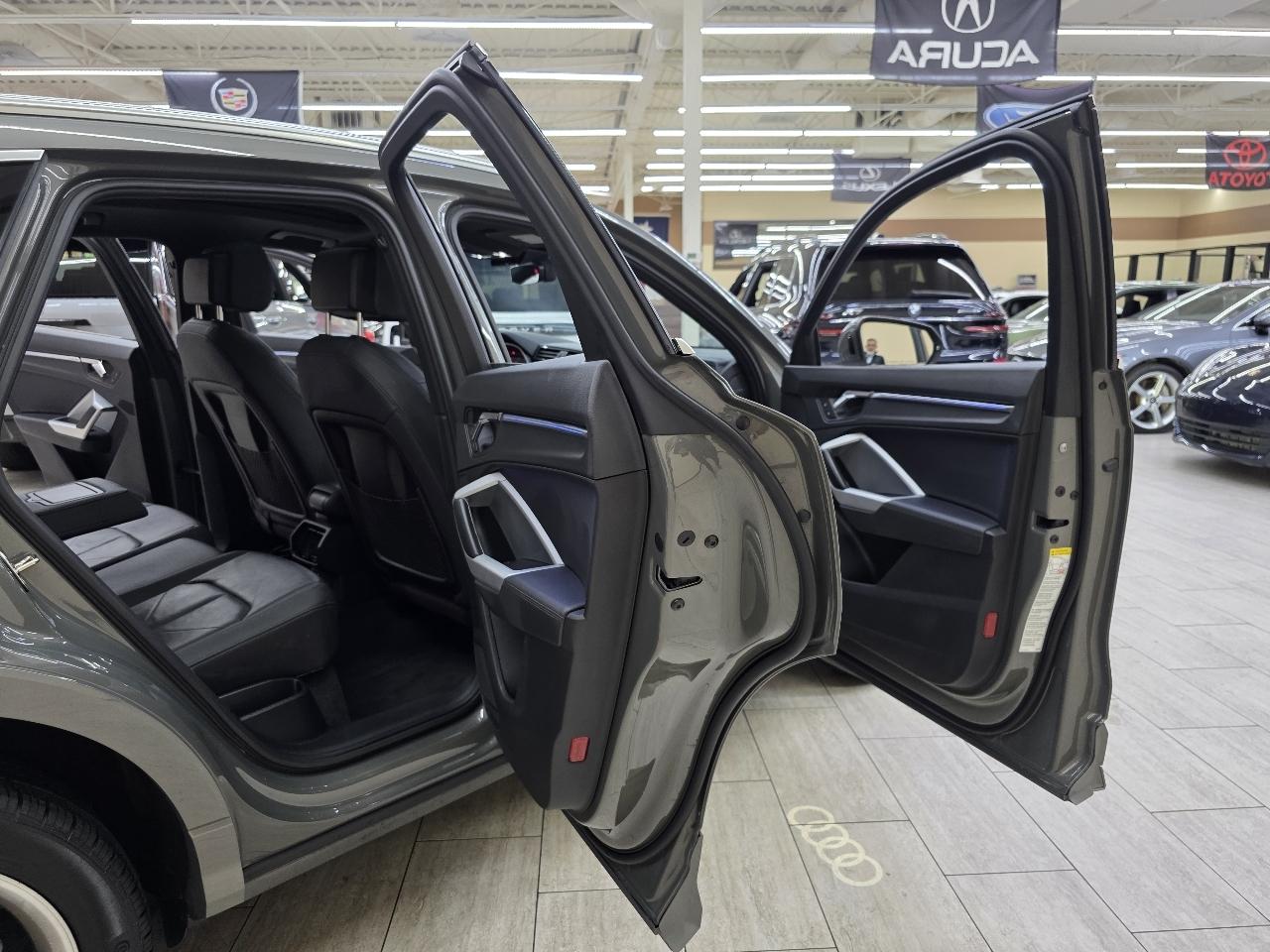 Audi Q3 S line Premium Plus quattro 2022