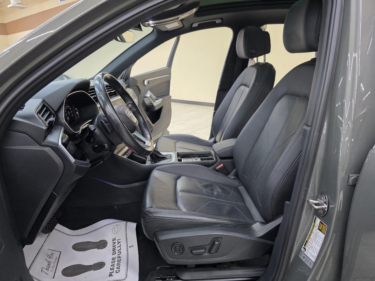 Audi Q3 S line Premium Plus quattro 2022