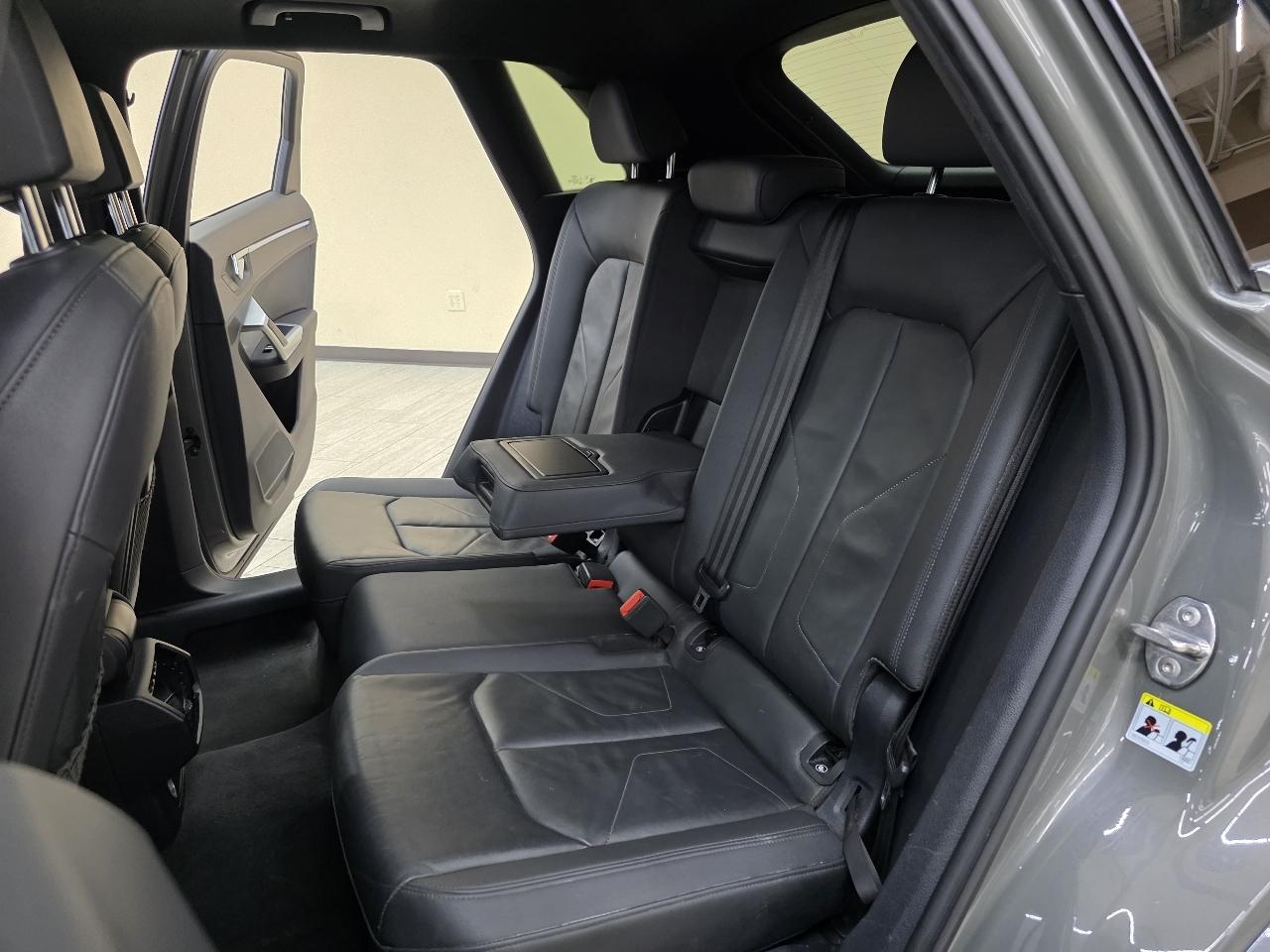 Audi Q3 S line Premium Plus quattro 2022