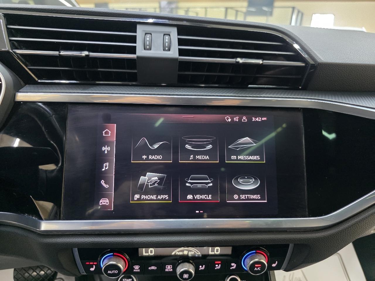 Audi Q3 S line Premium Plus quattro 2022
