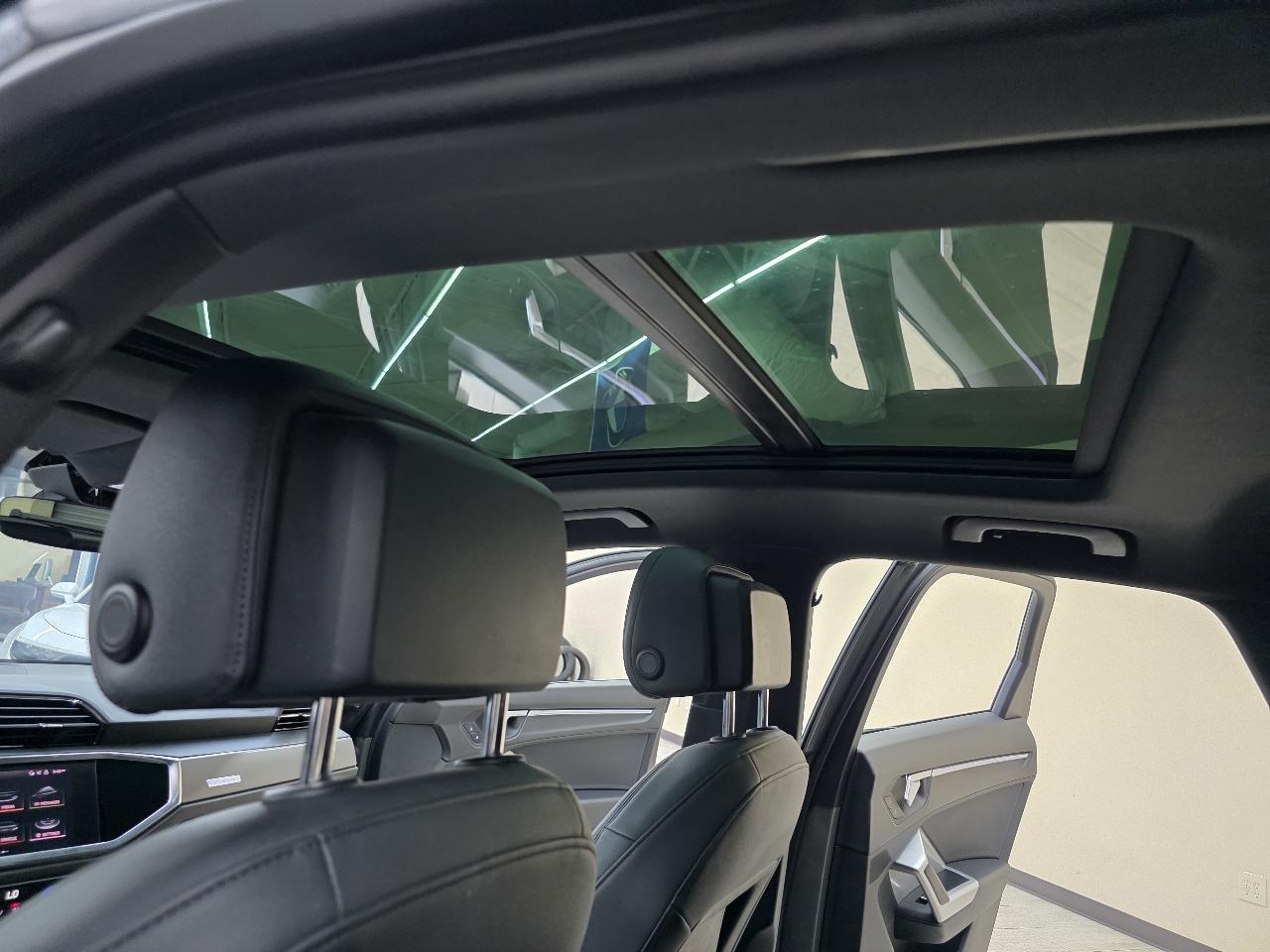 Audi Q3 S line Premium Plus quattro 2022