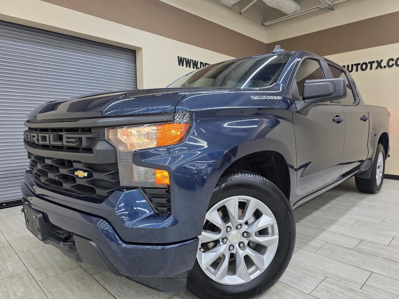 Chevrolet Silverado 1500 Custom Crew Cab 2WD 2022