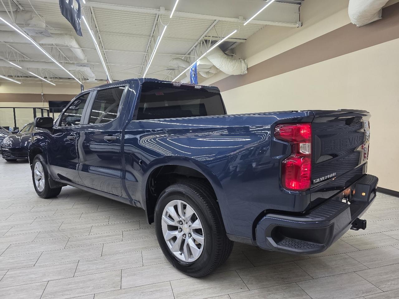 Chevrolet Silverado 1500 Custom Crew Cab 2WD 2022