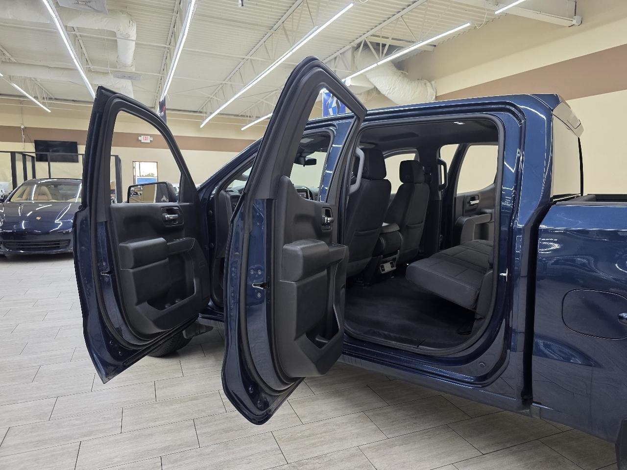 Chevrolet Silverado 1500 Custom Crew Cab 2WD 2022