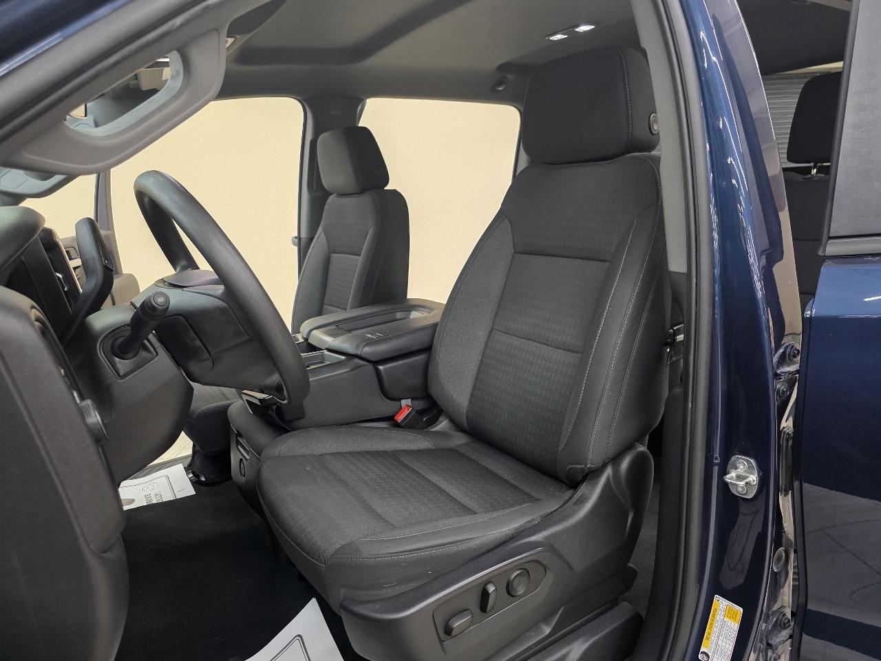 Chevrolet Silverado 1500 Custom Crew Cab 2WD 2022
