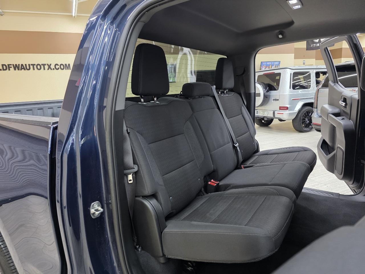 Chevrolet Silverado 1500 Custom Crew Cab 2WD 2022