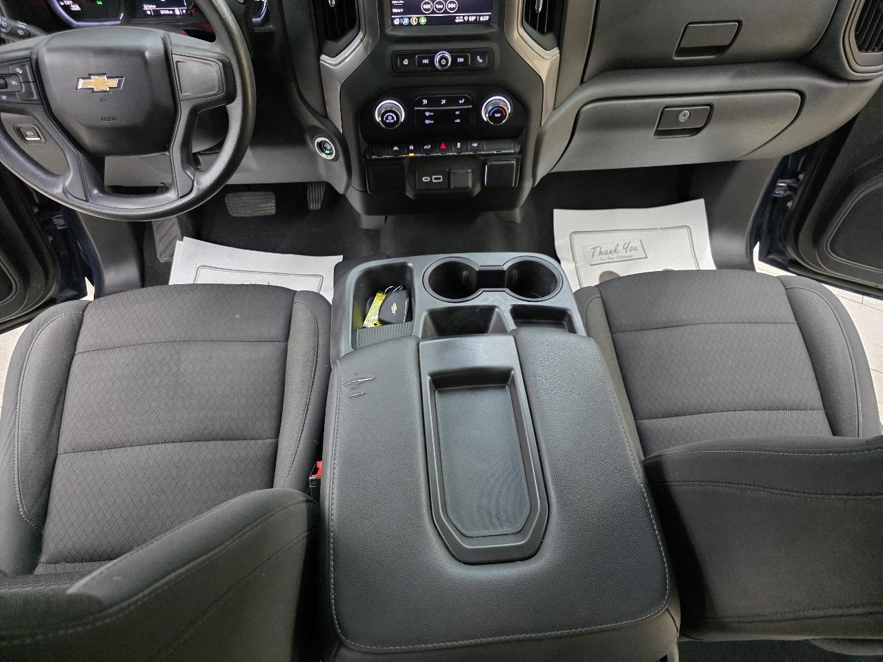 Chevrolet Silverado 1500 Custom Crew Cab 2WD 2022