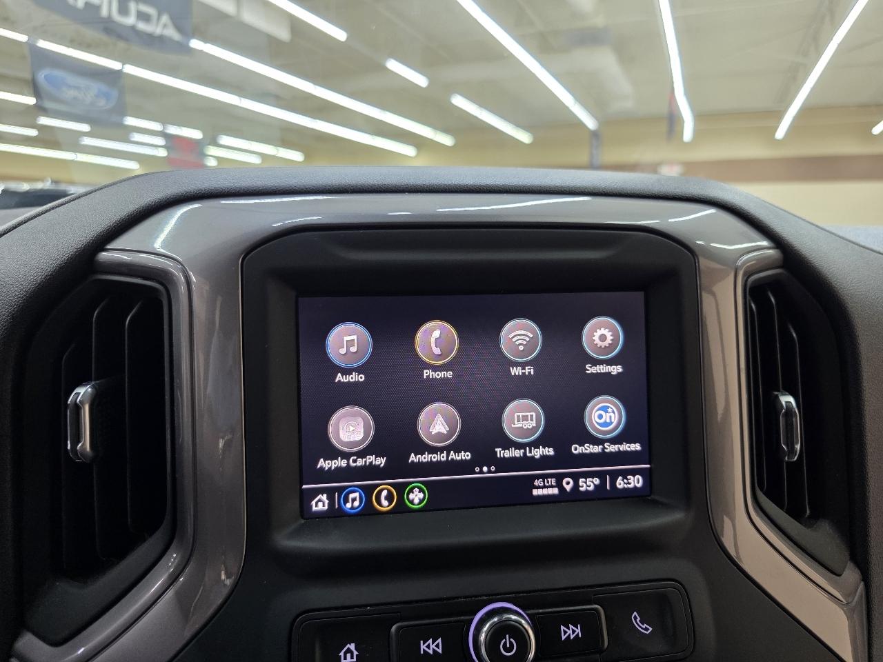 Chevrolet Silverado 1500 Custom Crew Cab 2WD 2022