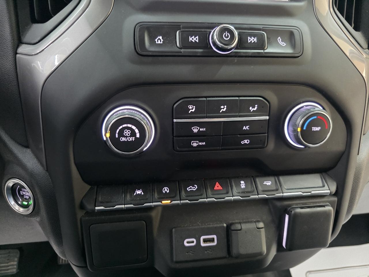 Chevrolet Silverado 1500 Custom Crew Cab 2WD 2022