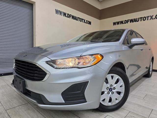 Silver 2020 Ford Fusion Sedan Front-Wheel Drive Automatic