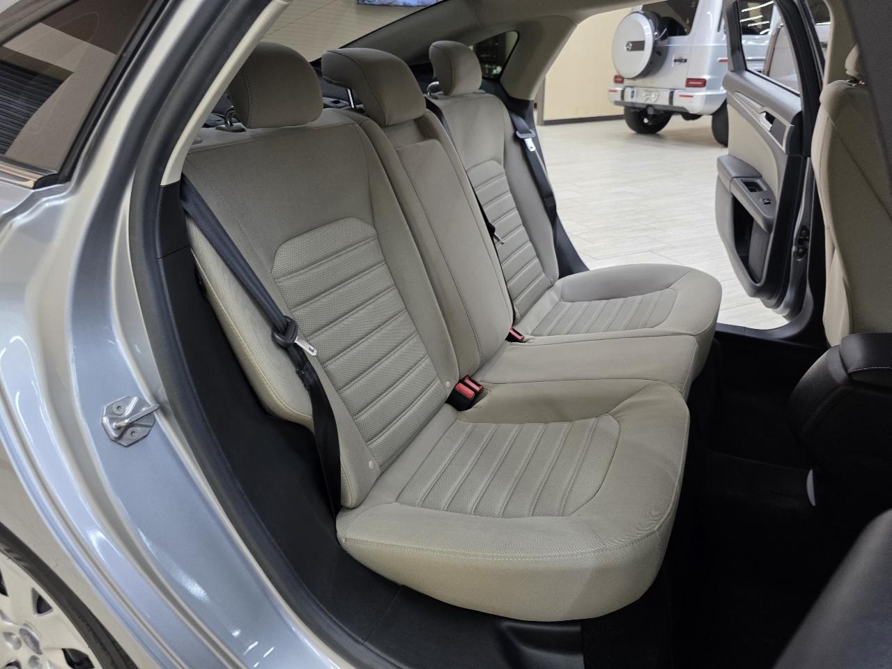 Ford Fusion S 2020