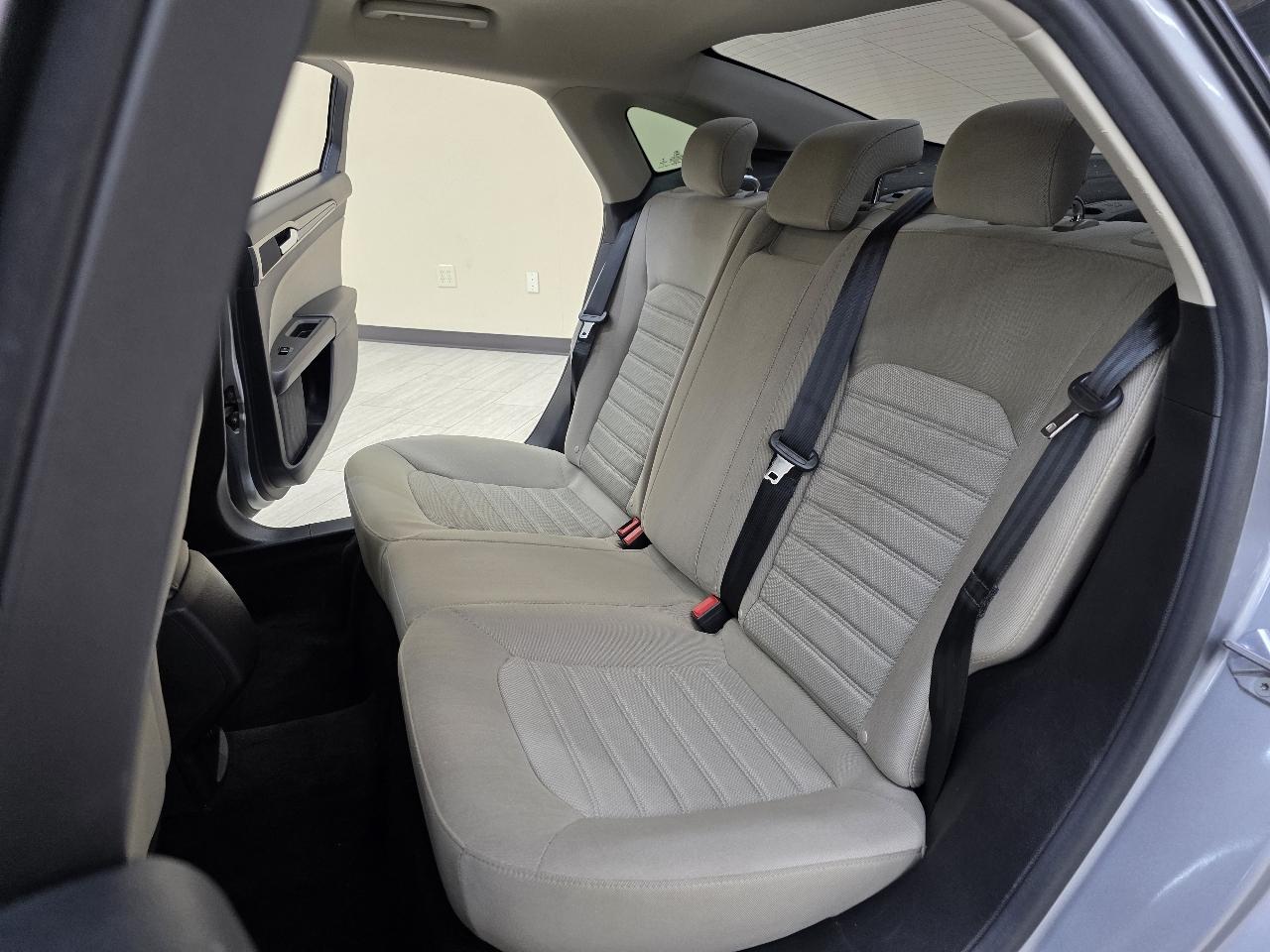 Ford Fusion S 2020