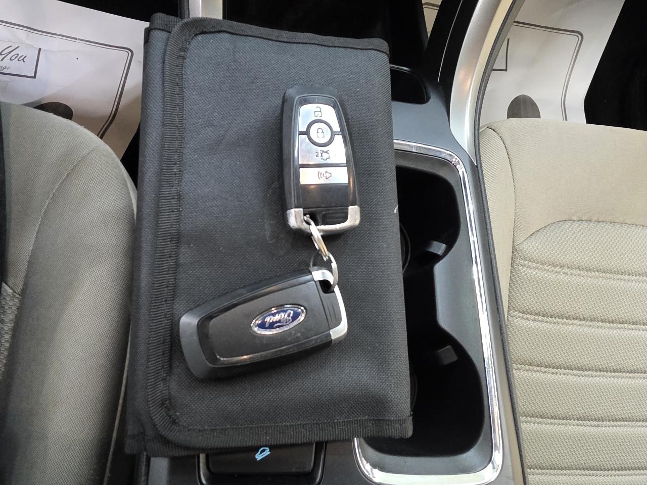 Ford Fusion S 2020