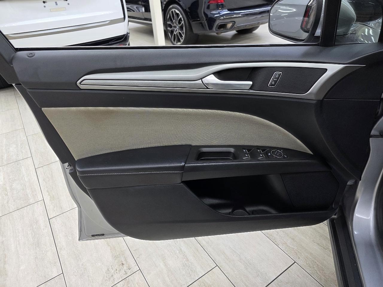 Ford Fusion S 2020