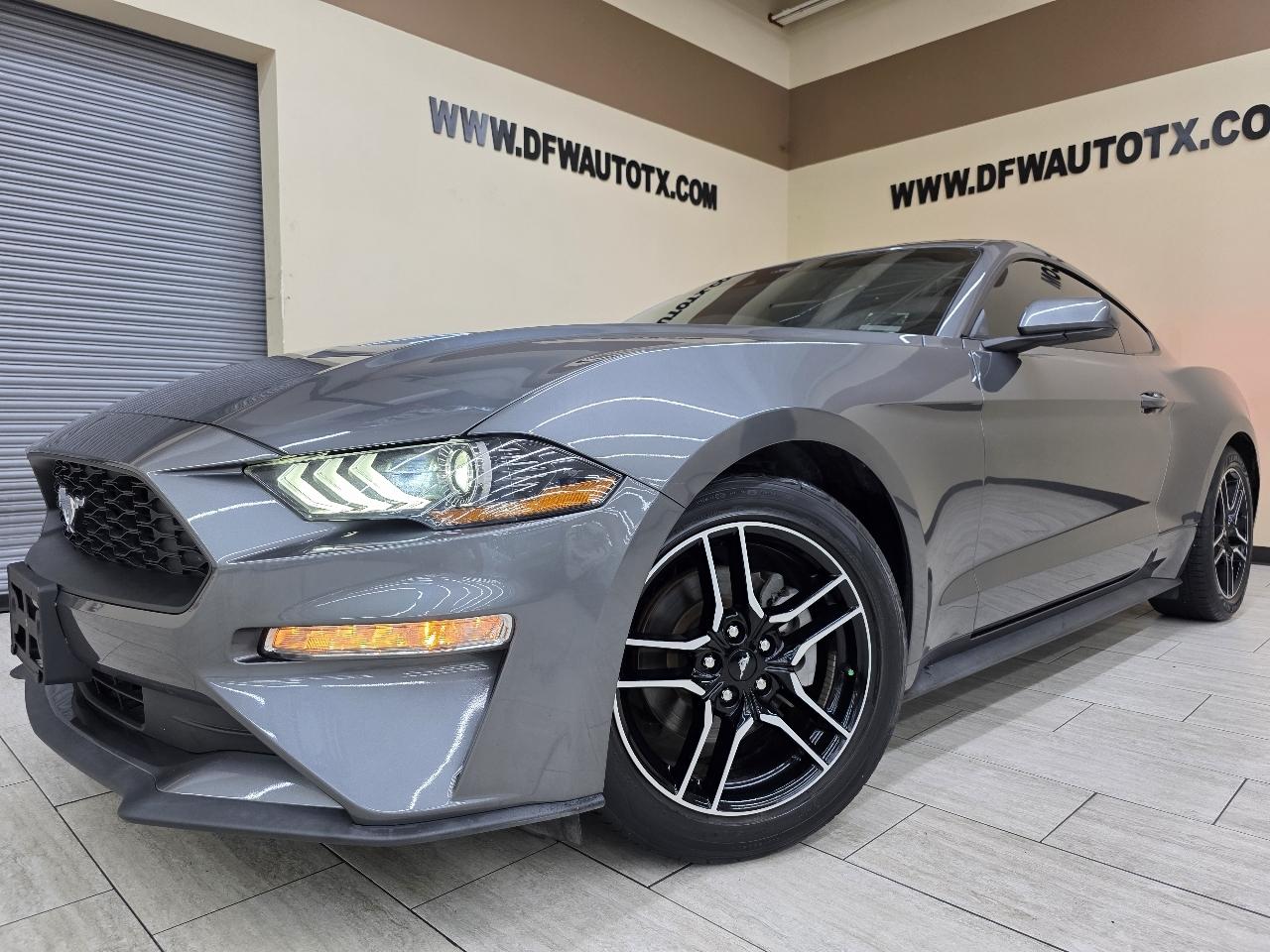Ford Mustang EcoBoost Coupe 2022