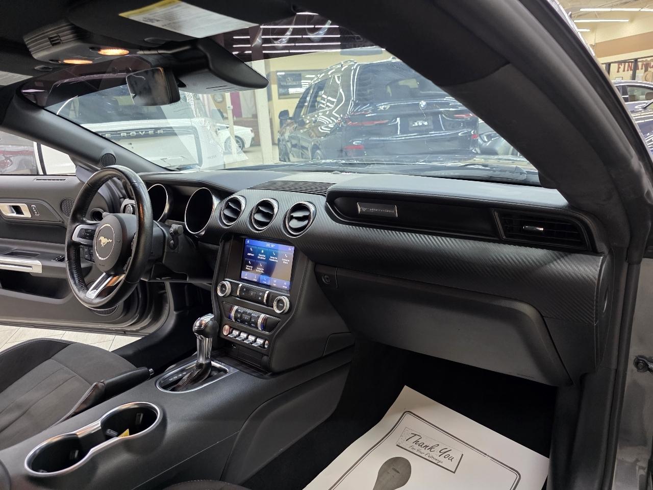 Ford Mustang EcoBoost Coupe 2022