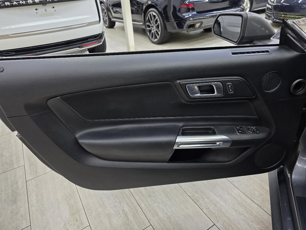 Ford Mustang EcoBoost Coupe 2022