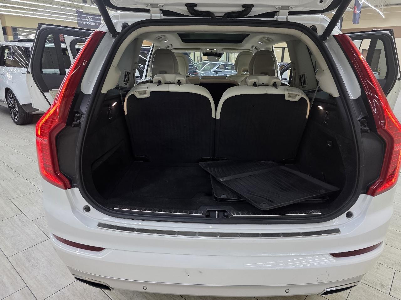 Volvo XC90 T6 Momentum AWD 2018