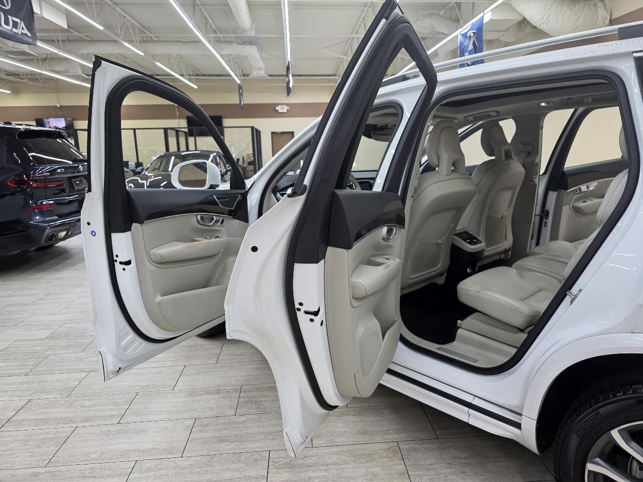 Volvo XC90 T6 Momentum AWD 2018