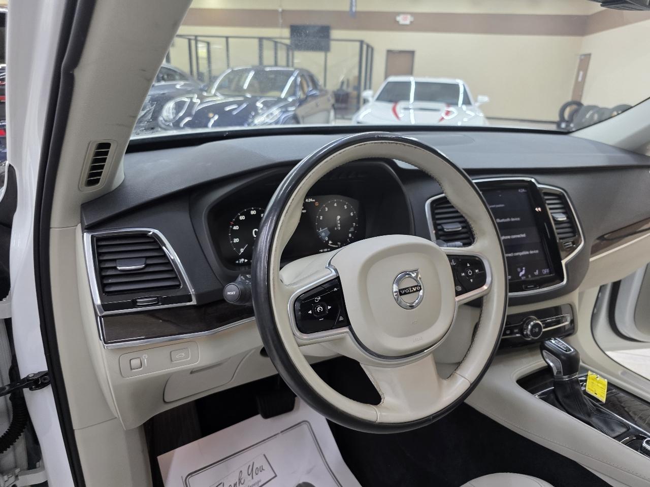 Volvo XC90 T6 Momentum AWD 2018