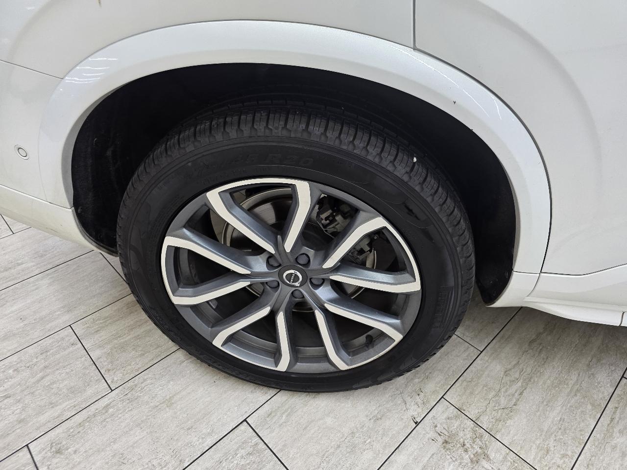 Volvo XC90 T6 Momentum AWD 2018