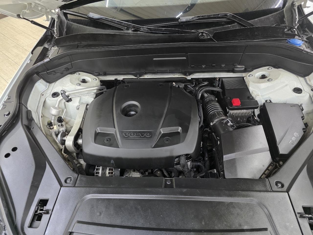 Volvo XC90 T6 Momentum AWD 2018