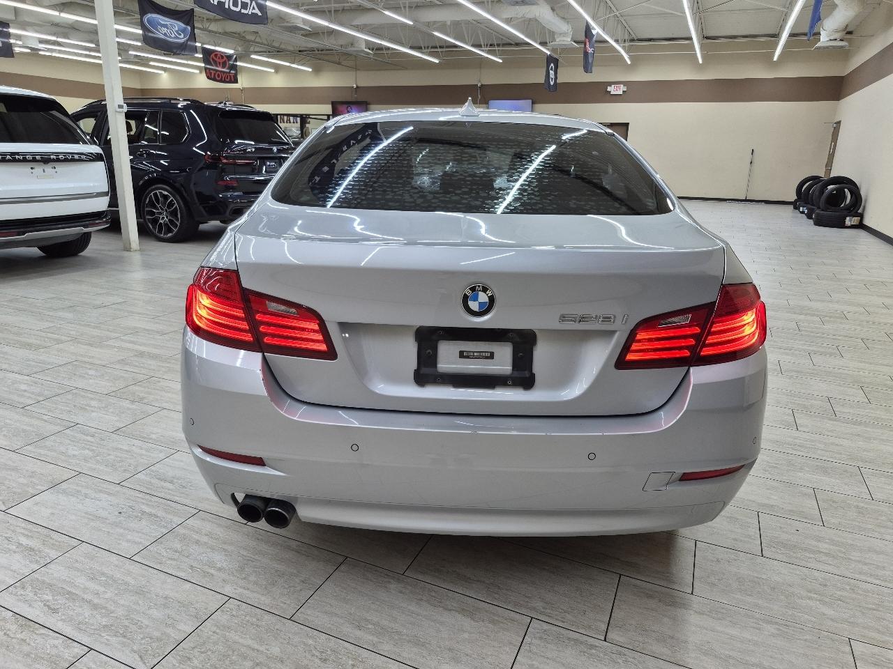 BMW 5-Series 528i 2016