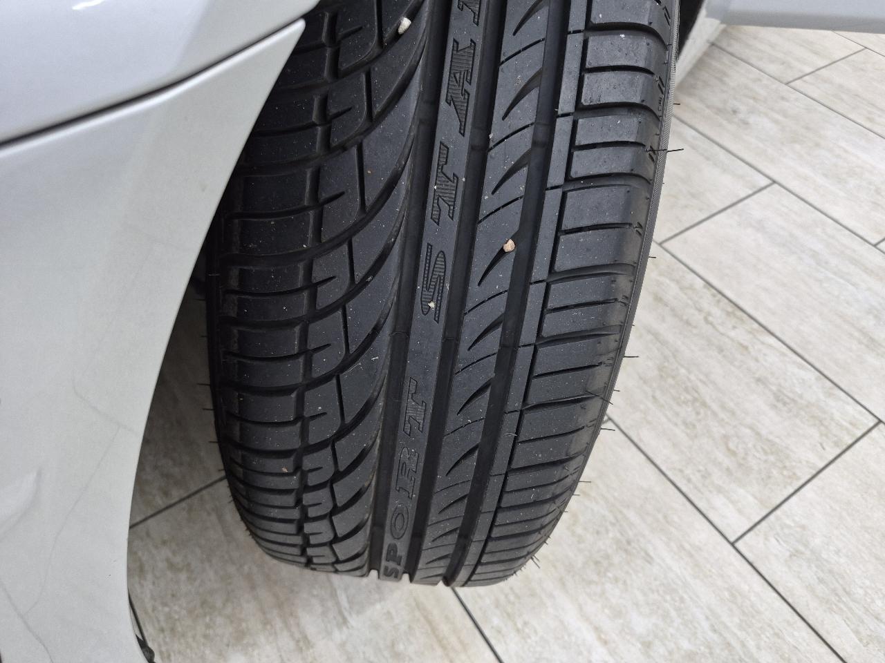 BMW 5-Series 528i 2016