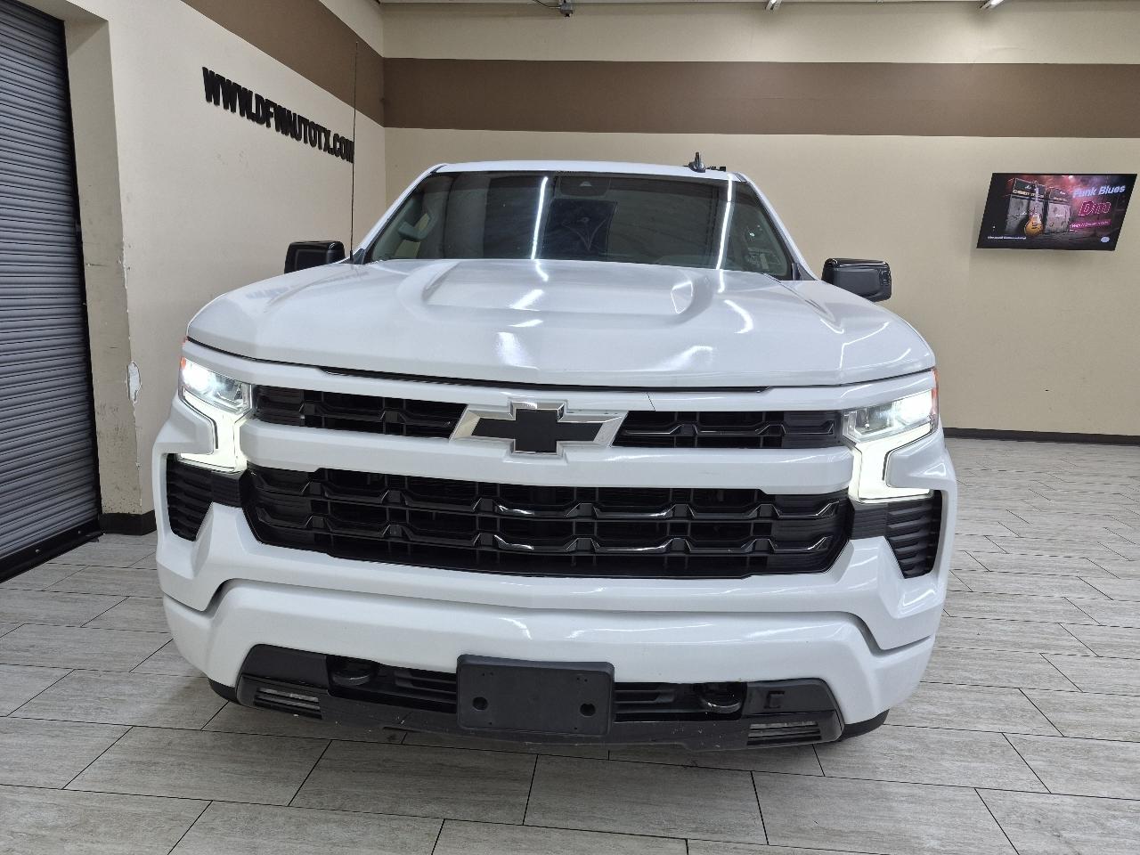 Chevrolet Silverado 1500 RST Crew Cab 4WD 2023