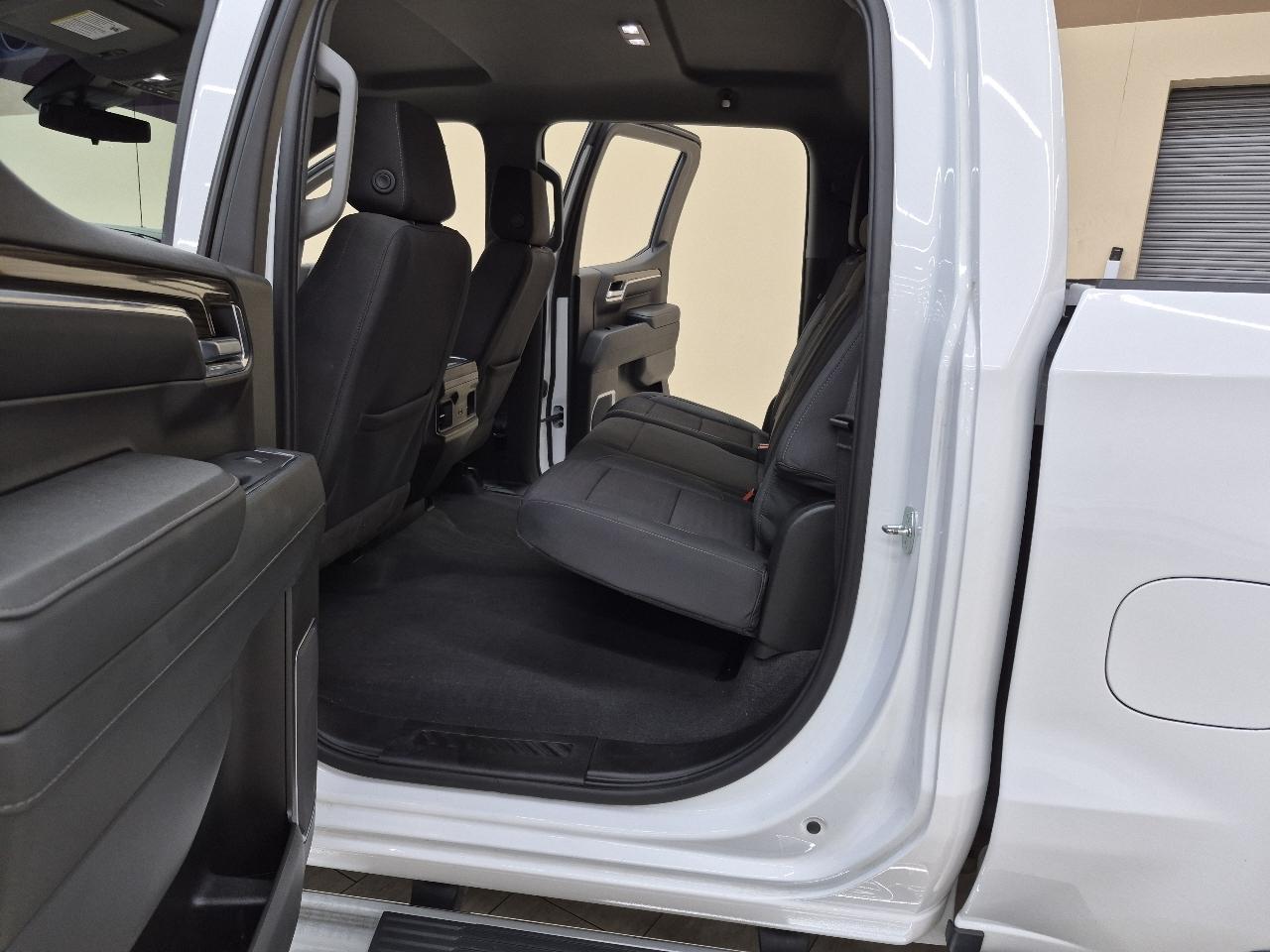 Chevrolet Silverado 1500 RST Crew Cab 4WD 2023