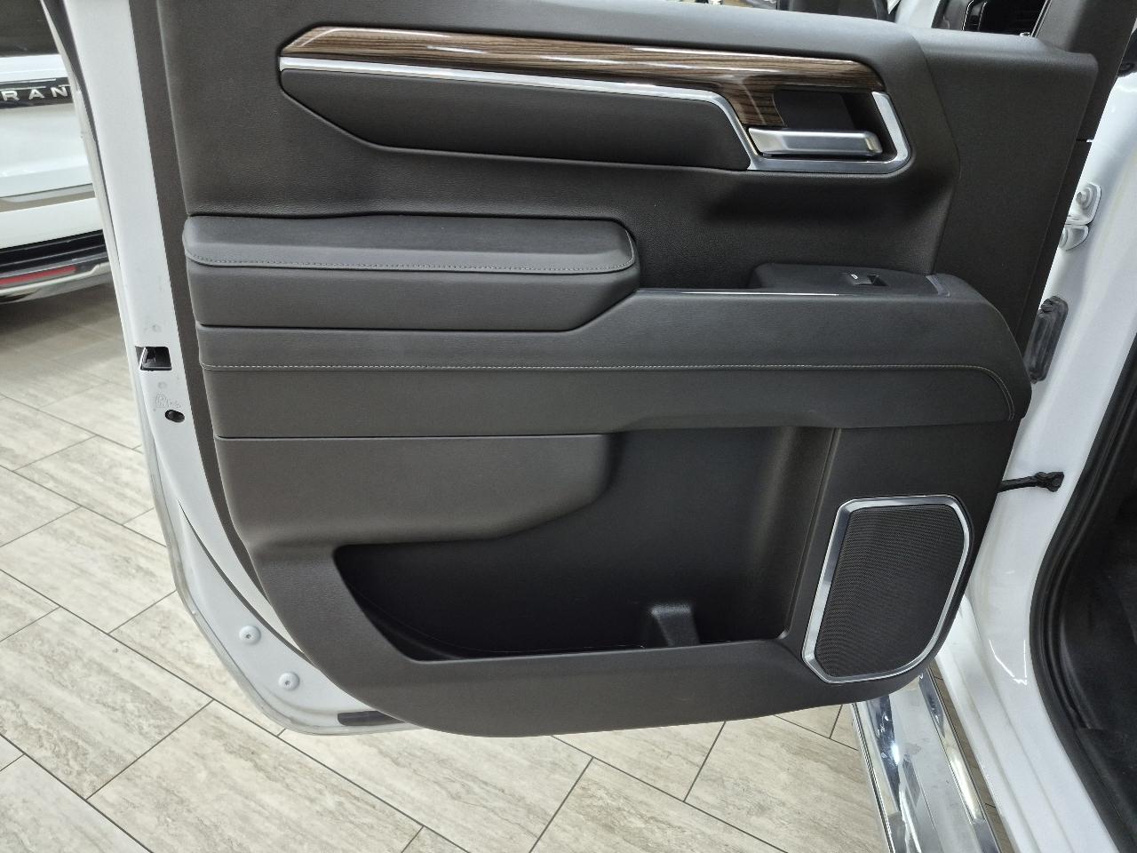 Chevrolet Silverado 1500 RST Crew Cab 4WD 2023