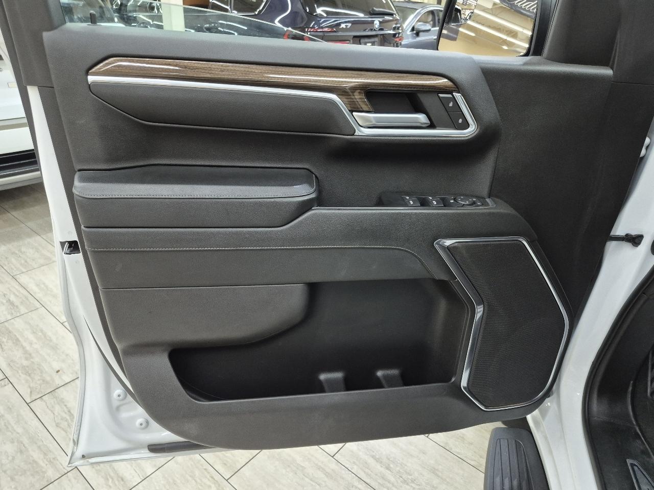 Chevrolet Silverado 1500 RST Crew Cab 4WD 2023