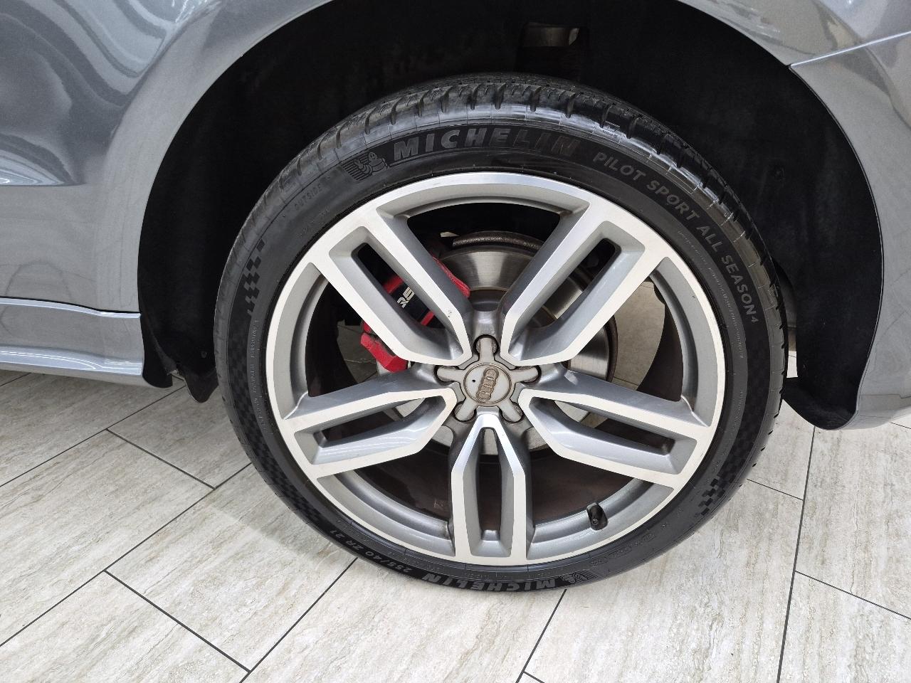 Audi SQ5 3.0T Premium Plus quattro 2016