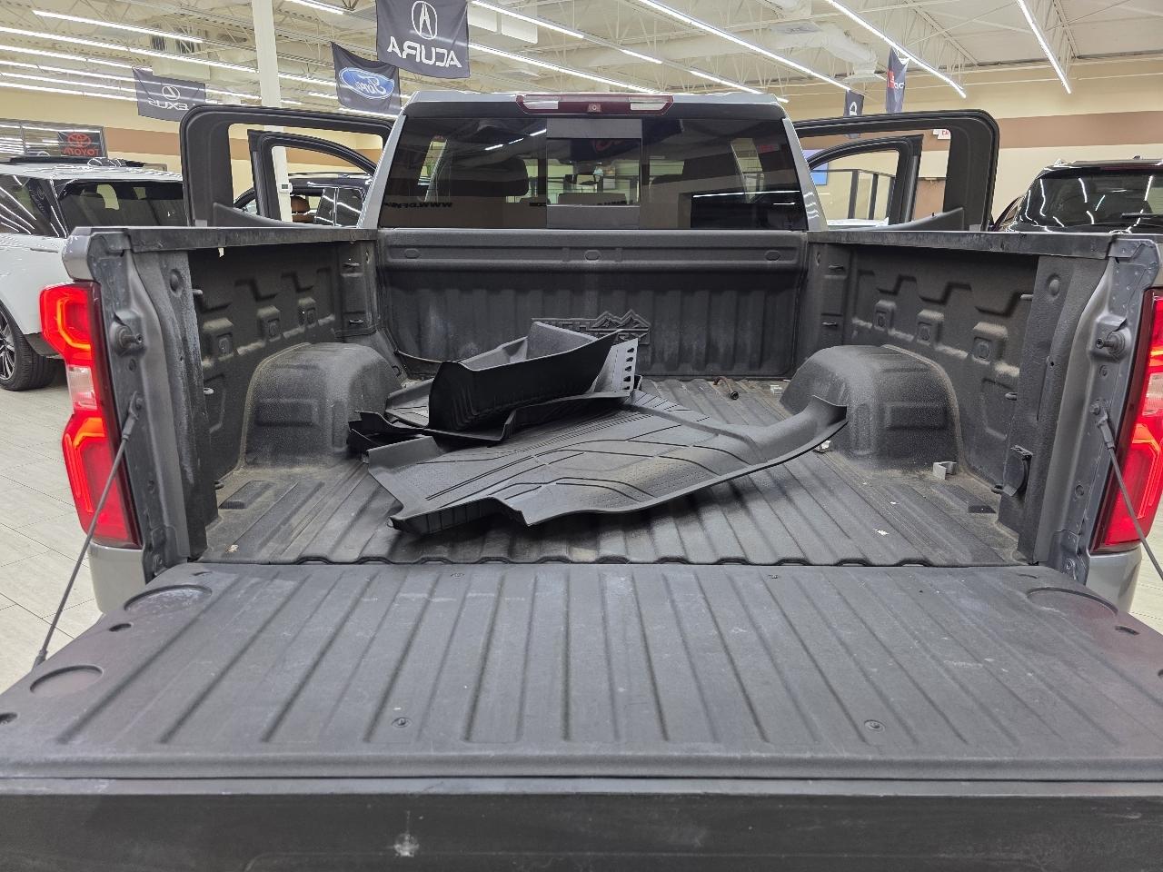 Chevrolet Silverado 1500 High Country Crew Cab 2WD 2019