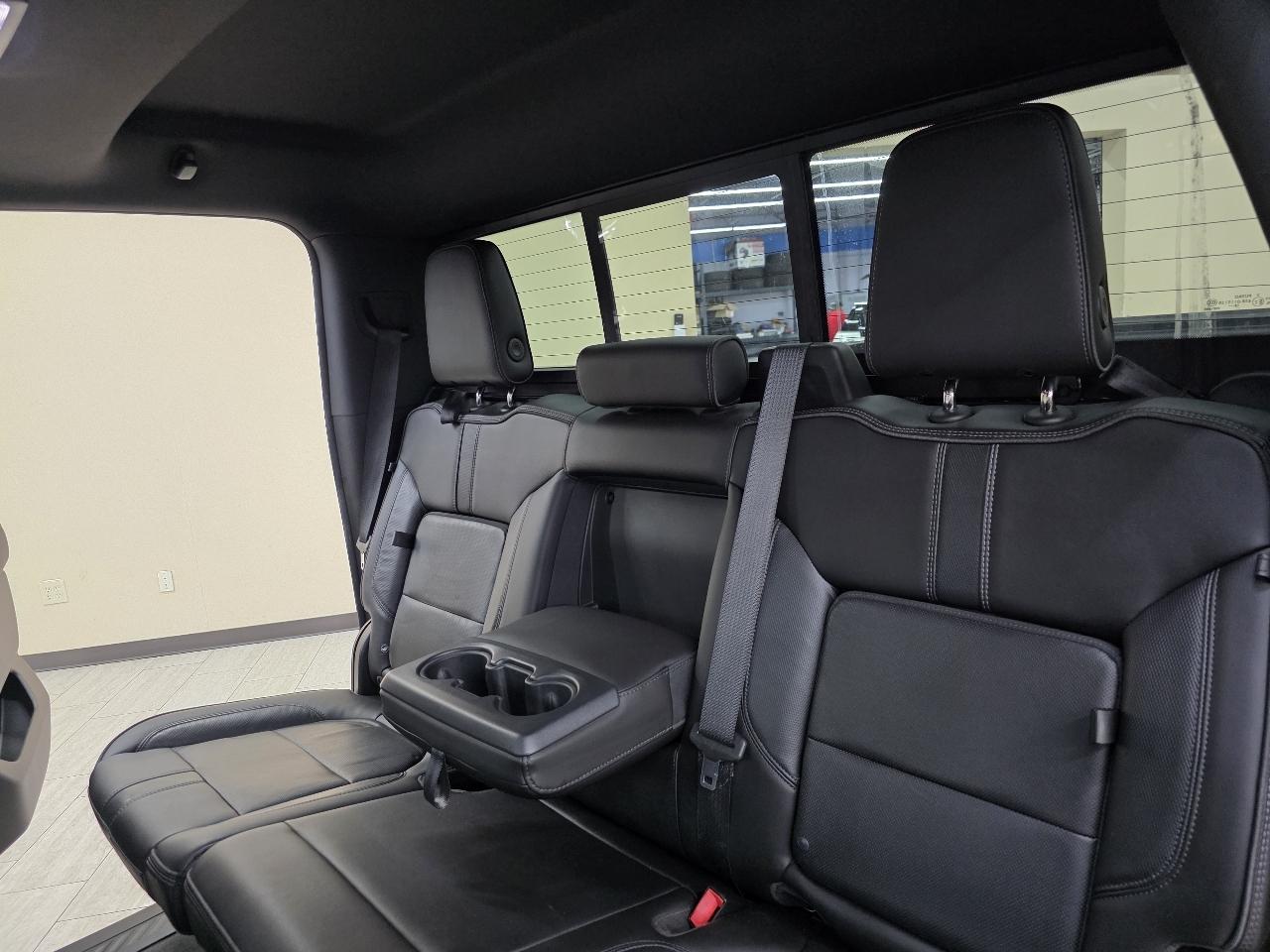 Chevrolet Silverado 1500 High Country Crew Cab 2WD 2019