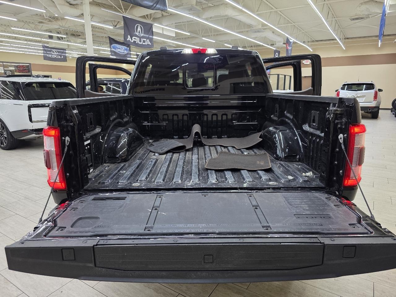 Ford F-150 Lariat SuperCrew 5.5-ft. Bed 4WD 2023