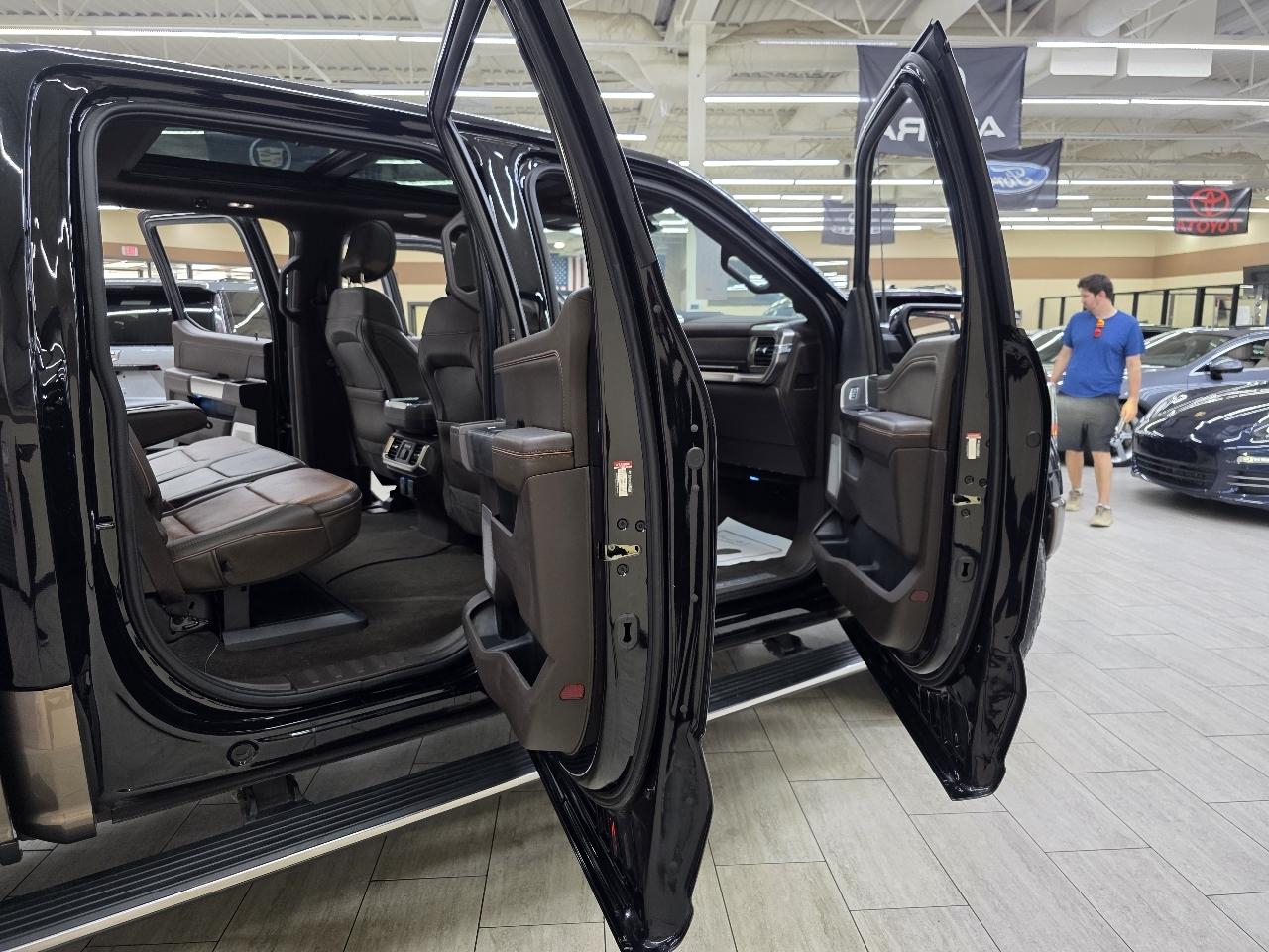 Ford F-150 Lariat SuperCrew 5.5-ft. Bed 4WD 2023