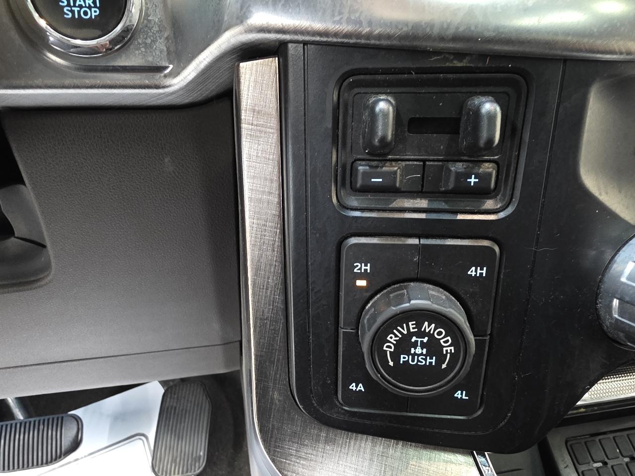 Ford F-150 Lariat SuperCrew 5.5-ft. Bed 4WD 2023