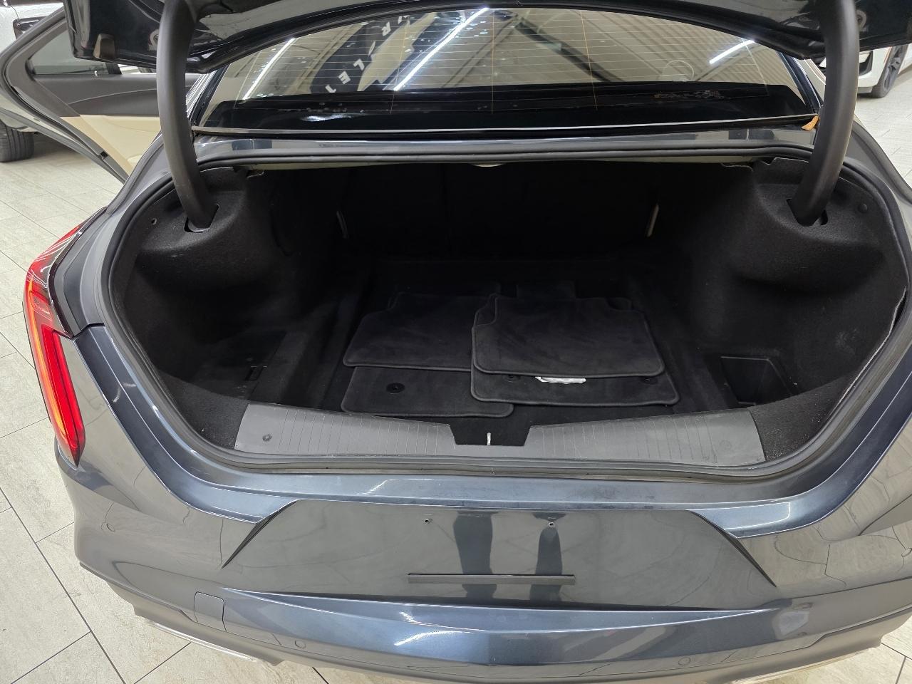 Cadillac CT4 Premium Luxury 2021