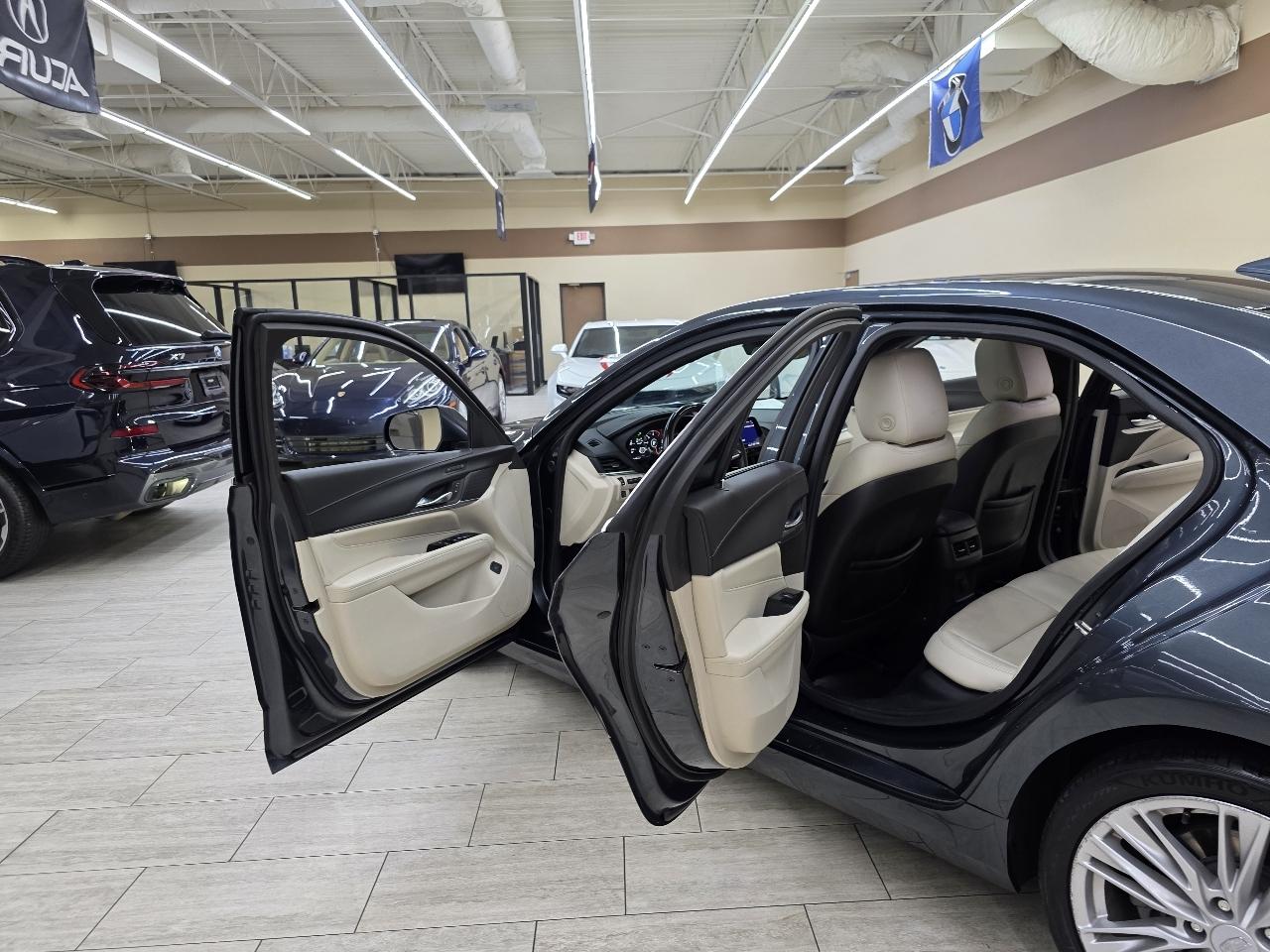 Cadillac CT4 Premium Luxury 2021