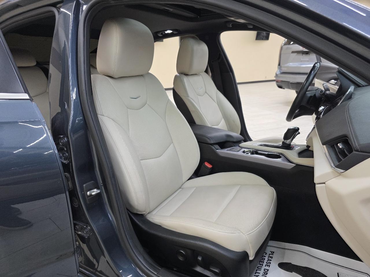 Cadillac CT4 Premium Luxury 2021