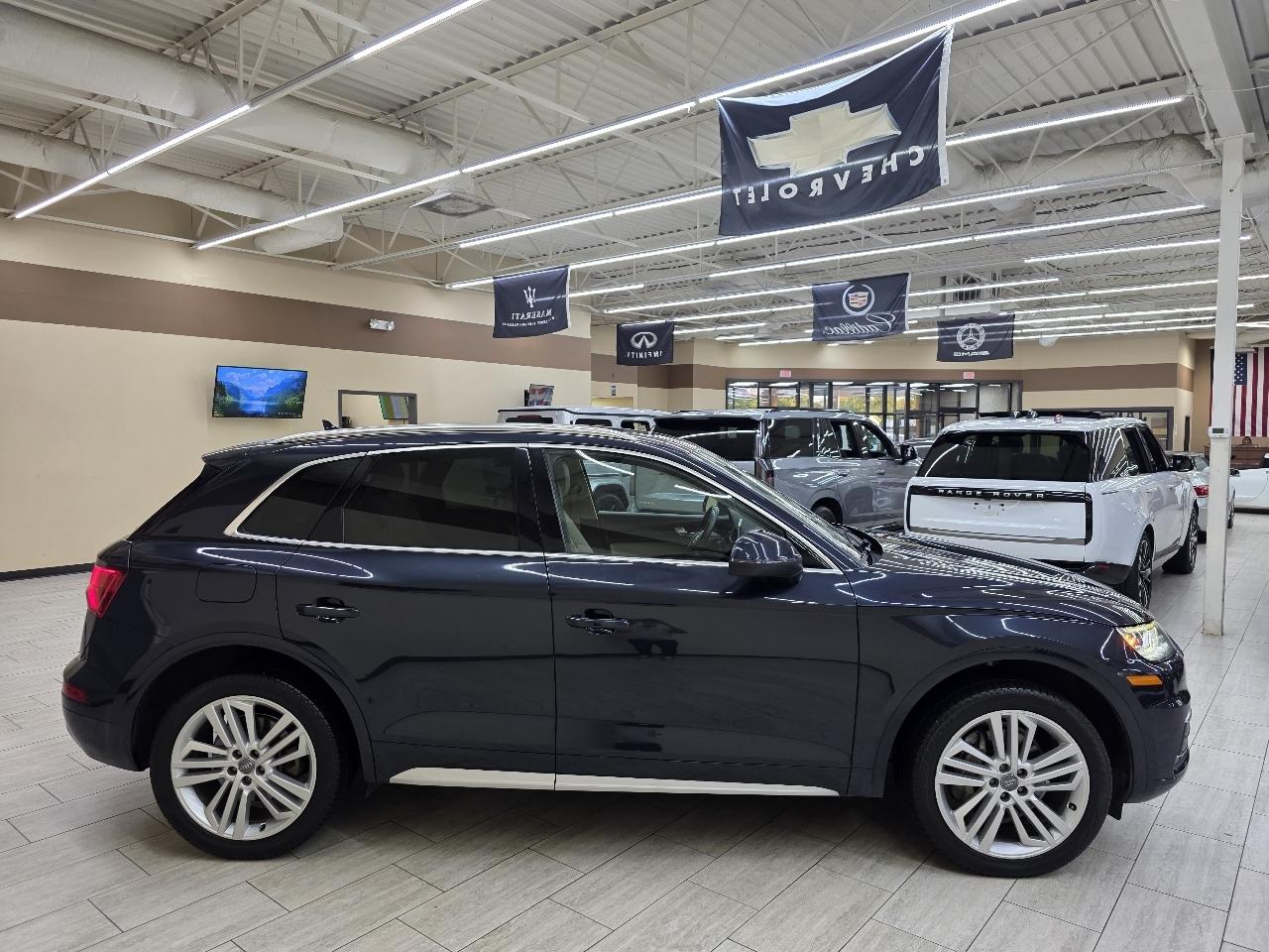 Audi Q5 2.0T Premium Plus quattro 2020