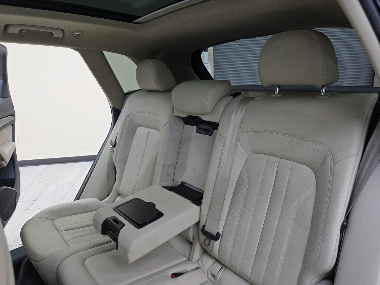 Audi Q5 2.0T Premium Plus quattro 2020