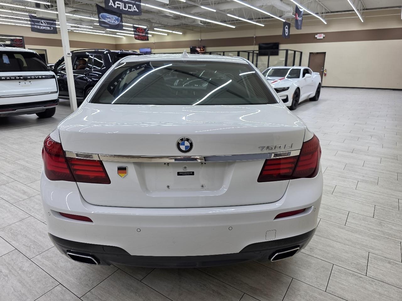 BMW 7-Series 750Li 2014