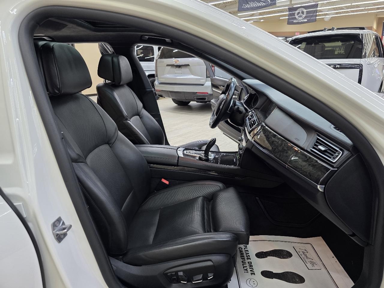 BMW 7-Series 750Li 2014