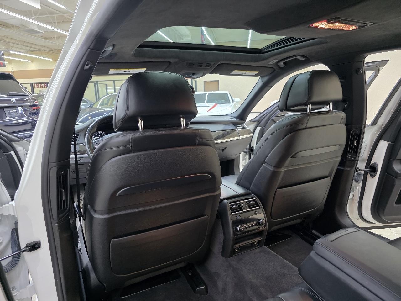 BMW 7-Series 750Li 2014