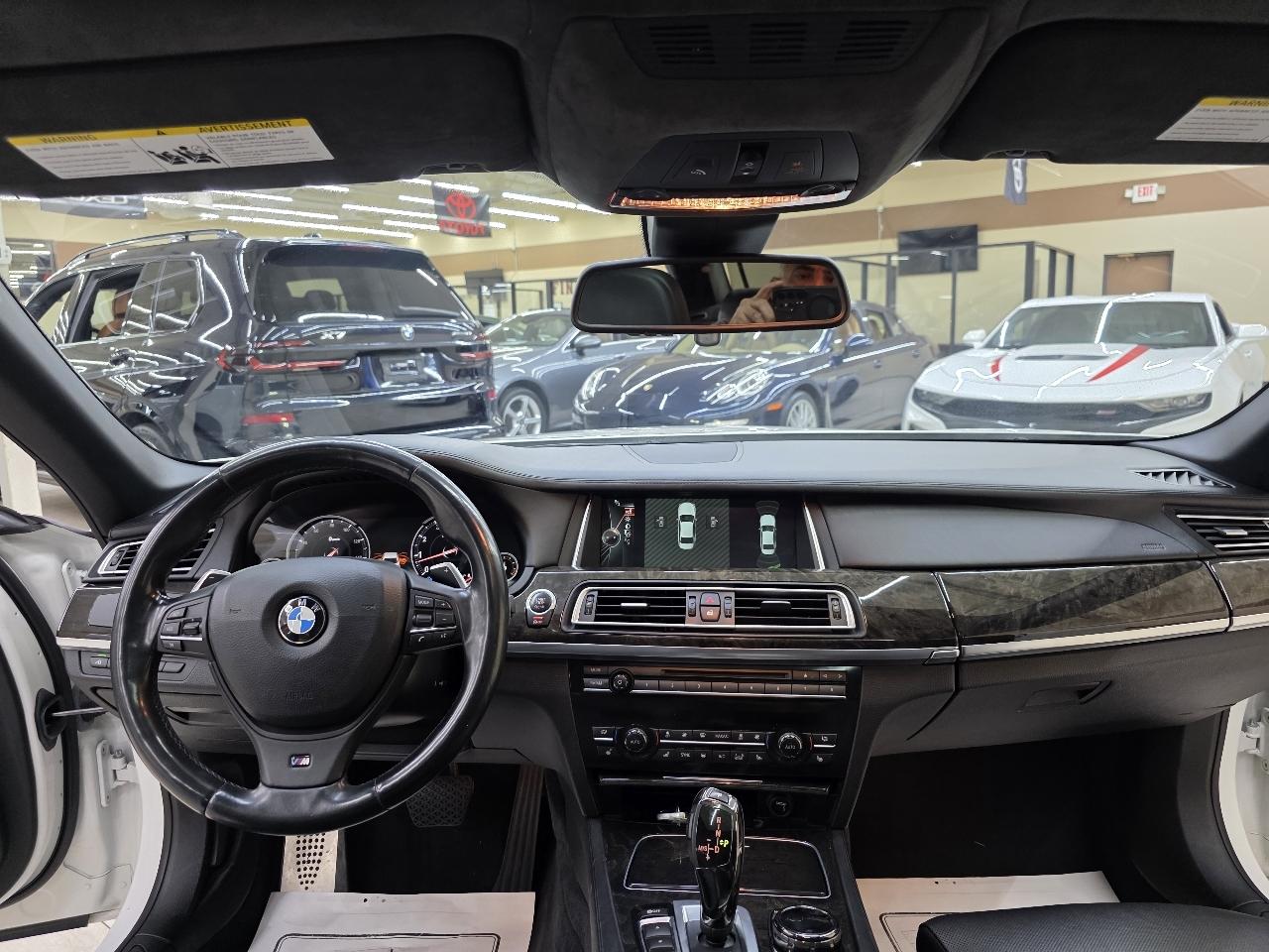 BMW 7-Series 750Li 2014