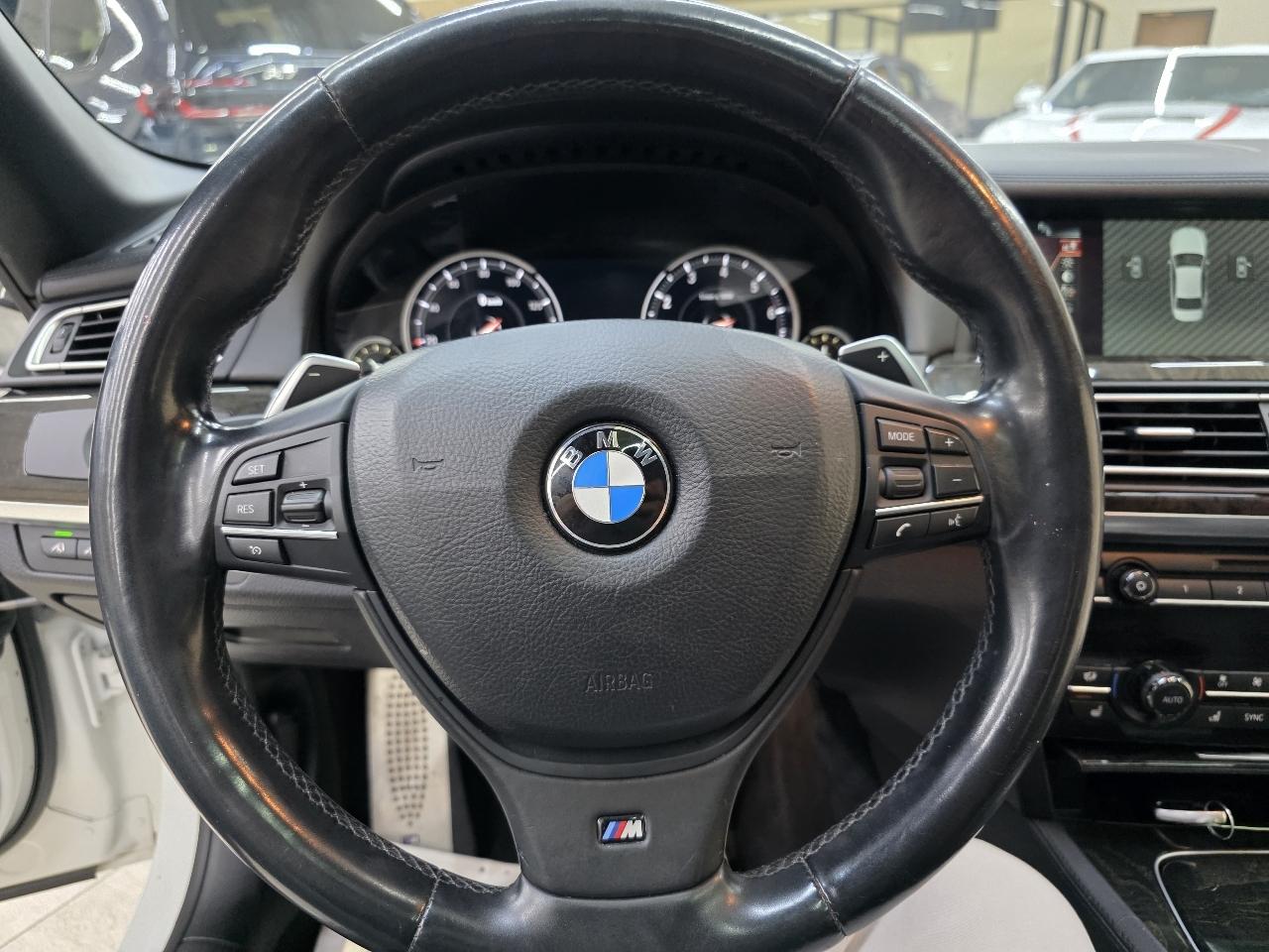 BMW 7-Series 750Li 2014