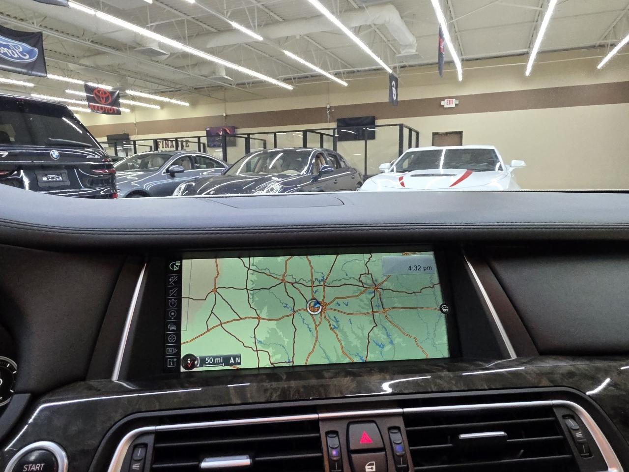 BMW 7-Series 750Li 2014