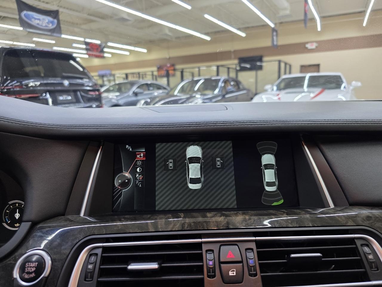 BMW 7-Series 750Li 2014
